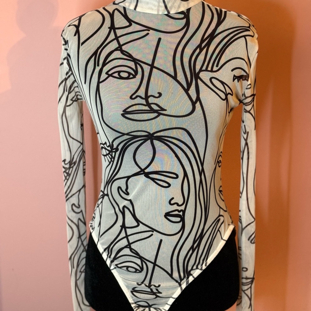 Abstract Face Print Women's Bodysuit Longsleeve Top